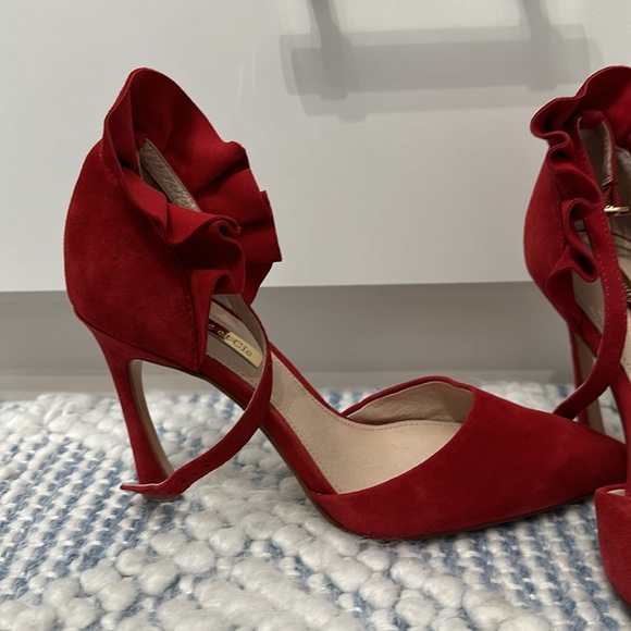 Louise et Cie suede heels - Picture 2 of 3